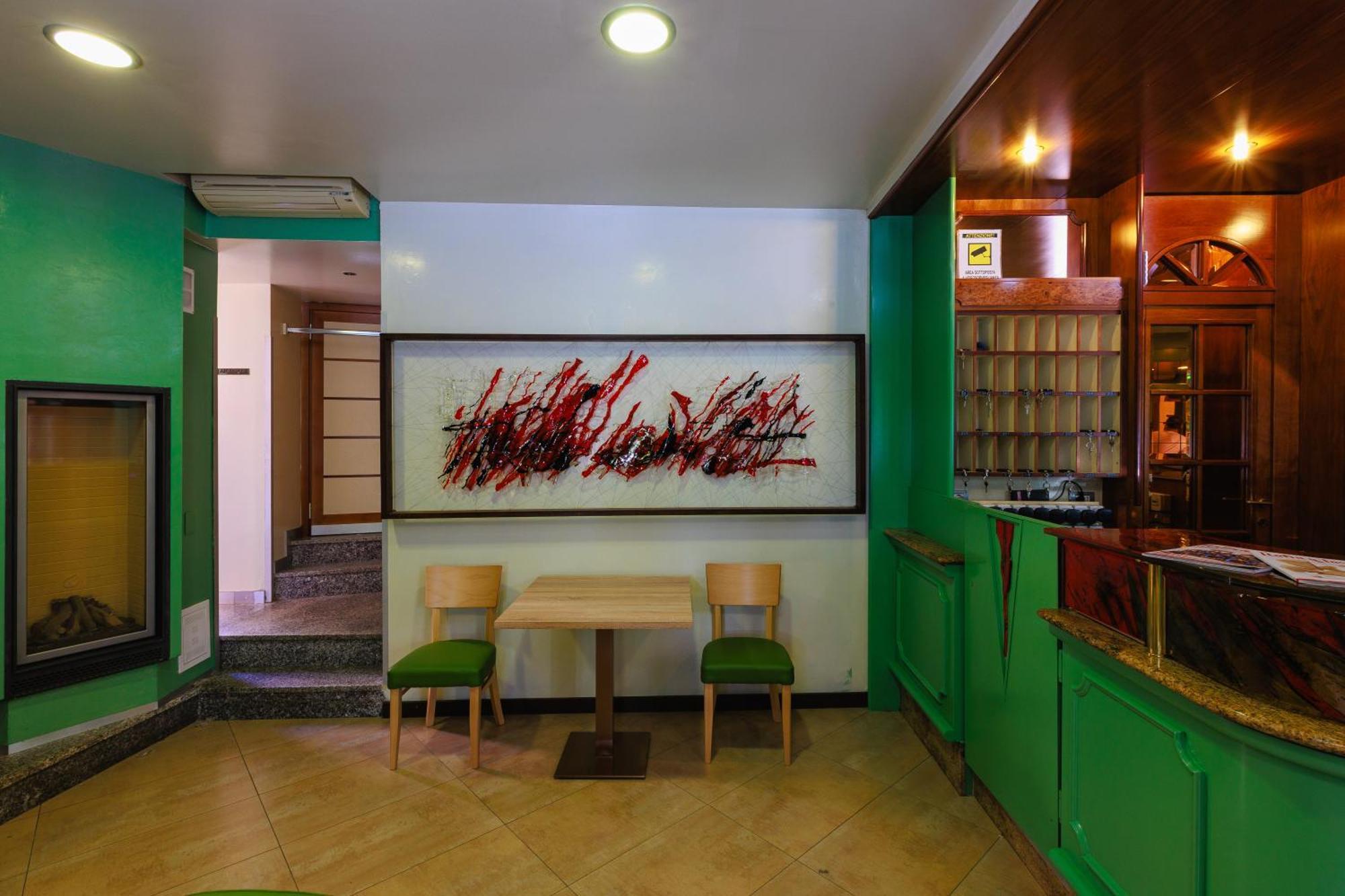 Botanique Hotel Vergani Fara Gera dʼAdda Buitenkant foto